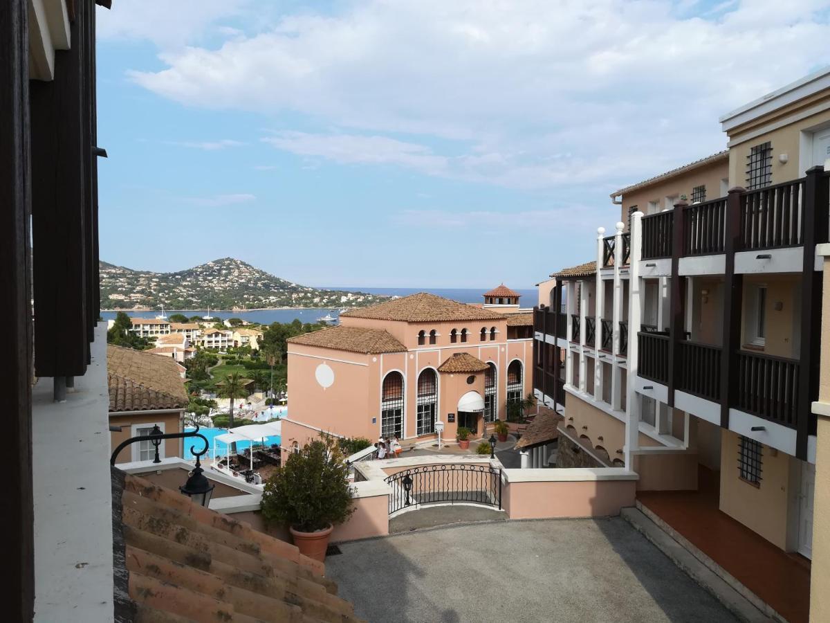 CAP ESTEREL appartement climatisé dans le centre du village vacances Drammont Exterior foto