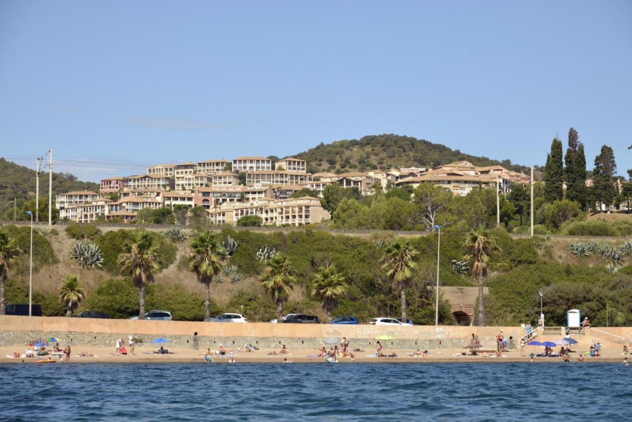 CAP ESTEREL appartement climatisé dans le centre du village vacances Drammont Exterior foto